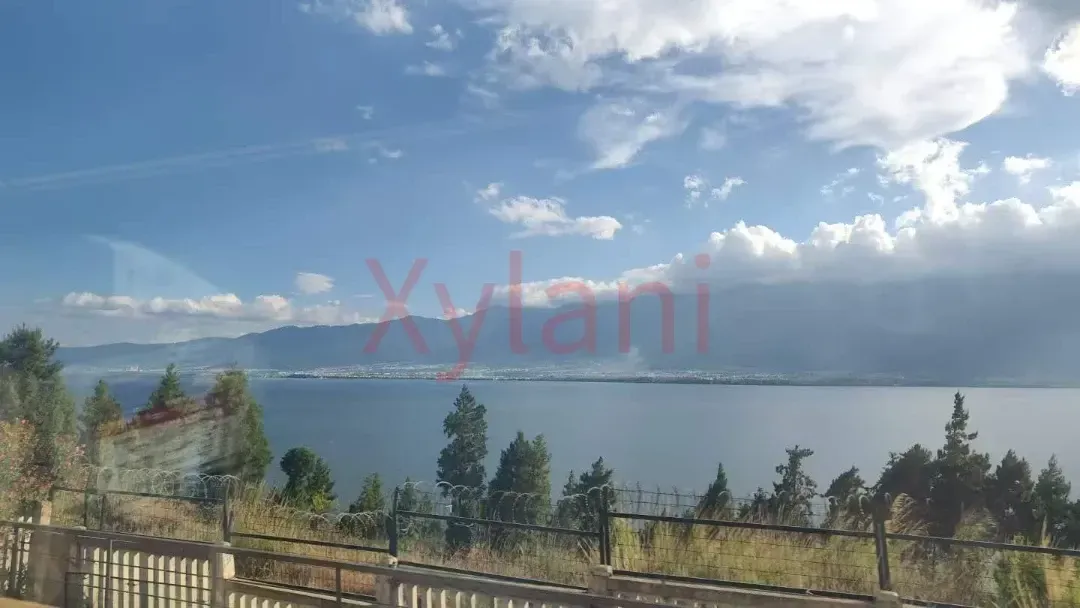 Erhai Lake Seen from the Train