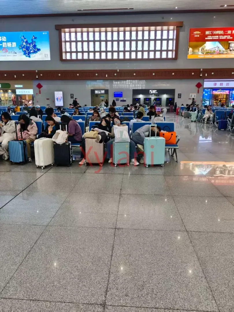 Seating Area at Shangri-La Station